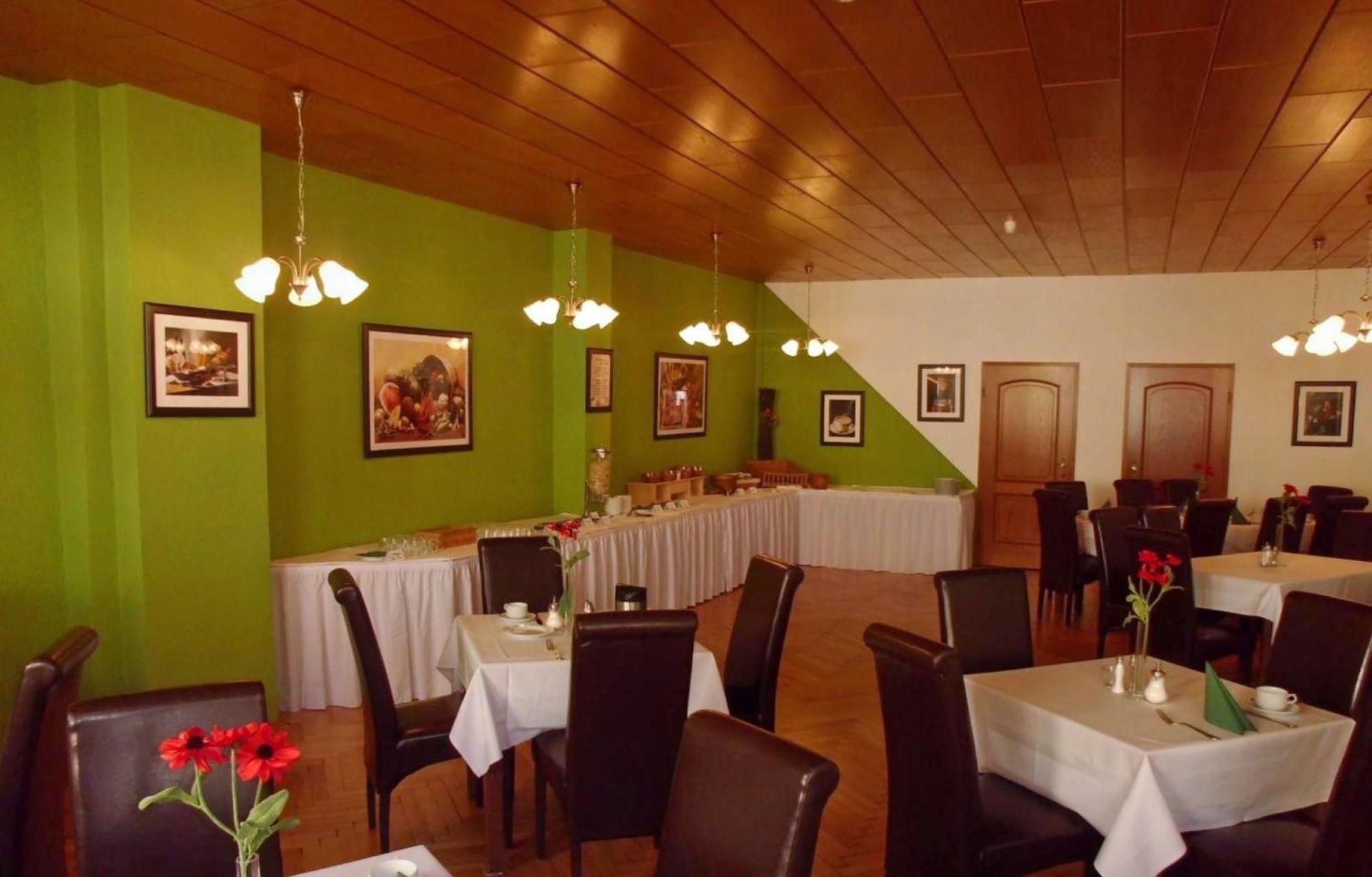 Hotel Garni Am Thueringer Klosstheater フリードリッヒローダ エクステリア 写真